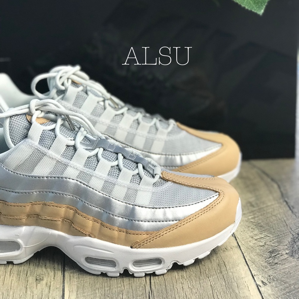 NWT Nike Air Max 95 SE PRM Pure Platinum WMNS - Picture 6 of 8